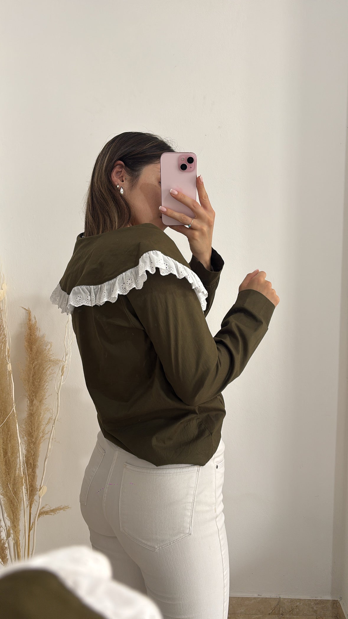 Camisa verde con puntilla talle M