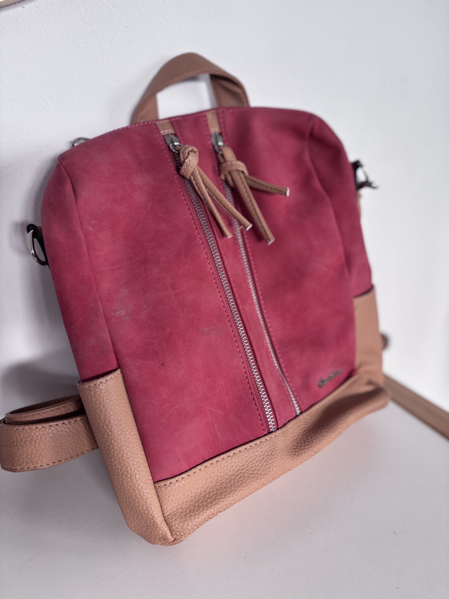 Mochi cartera roja con marron