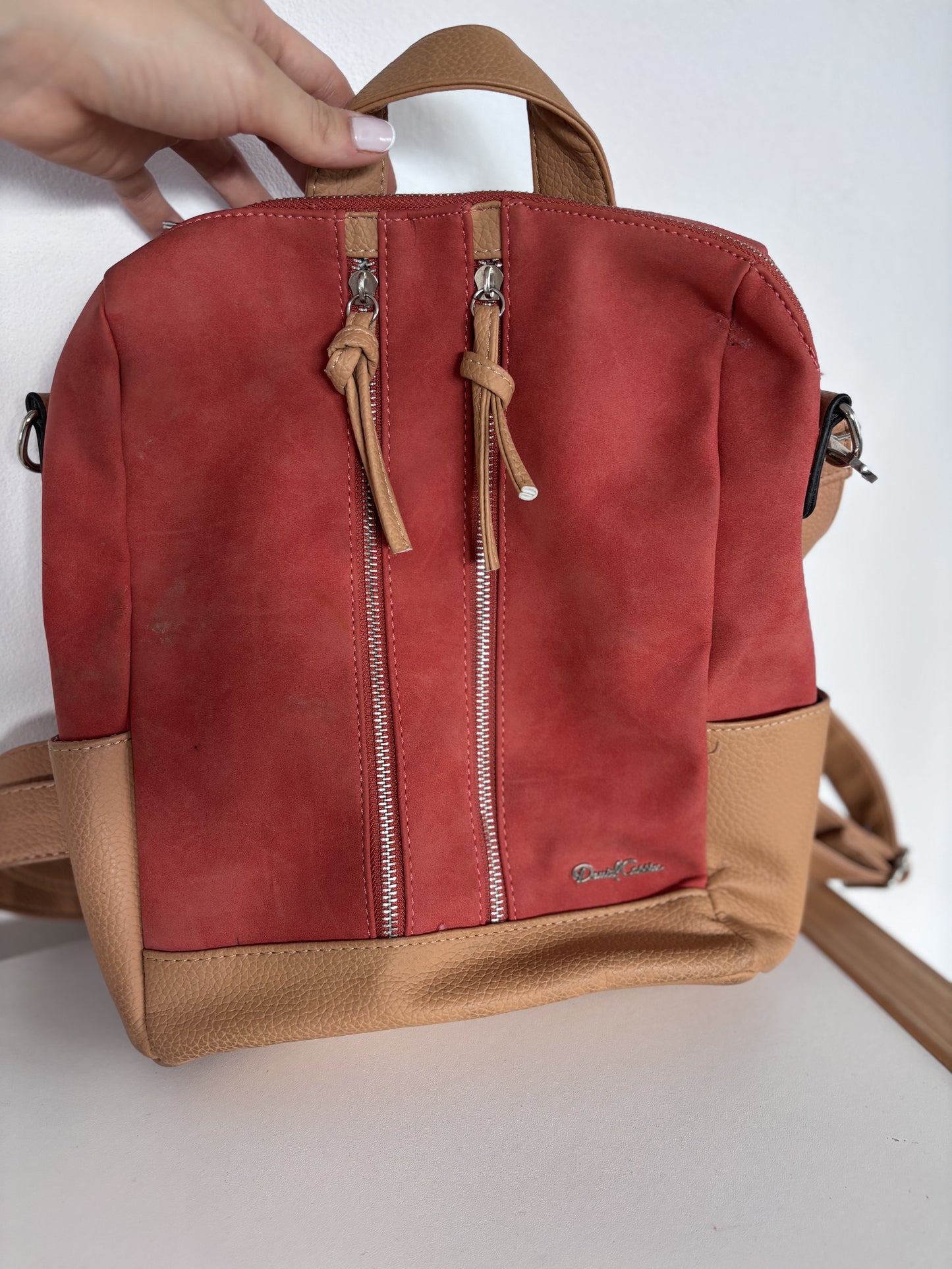 Mochi cartera roja con marron
