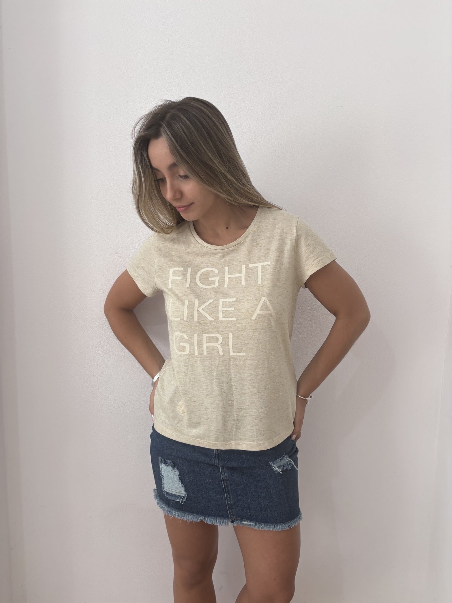 Remera beige talle m