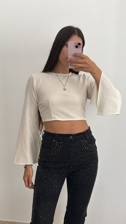 Blusa beige con mangas oxford talle M