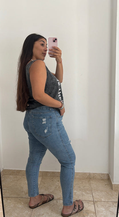 Jeans Skinny talle 48 con roturas