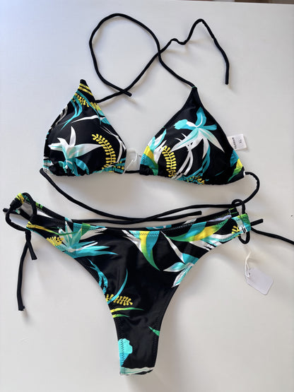 Bikini floreado negro talle XL